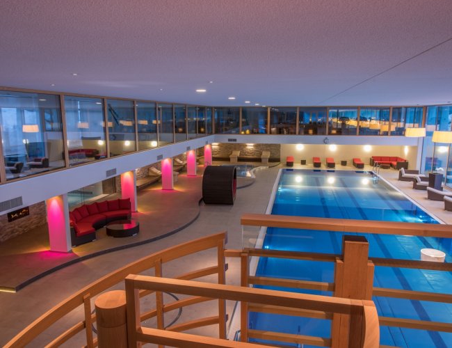 Biggest Pool in Zermatt, 25 meter long