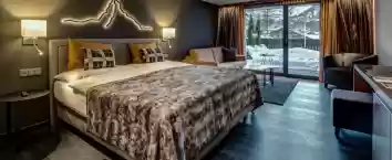 Buchen Sie direkt und sparen Sie CHF 20.- pro Zimmer und Tag gegenüber anderen Seiten
